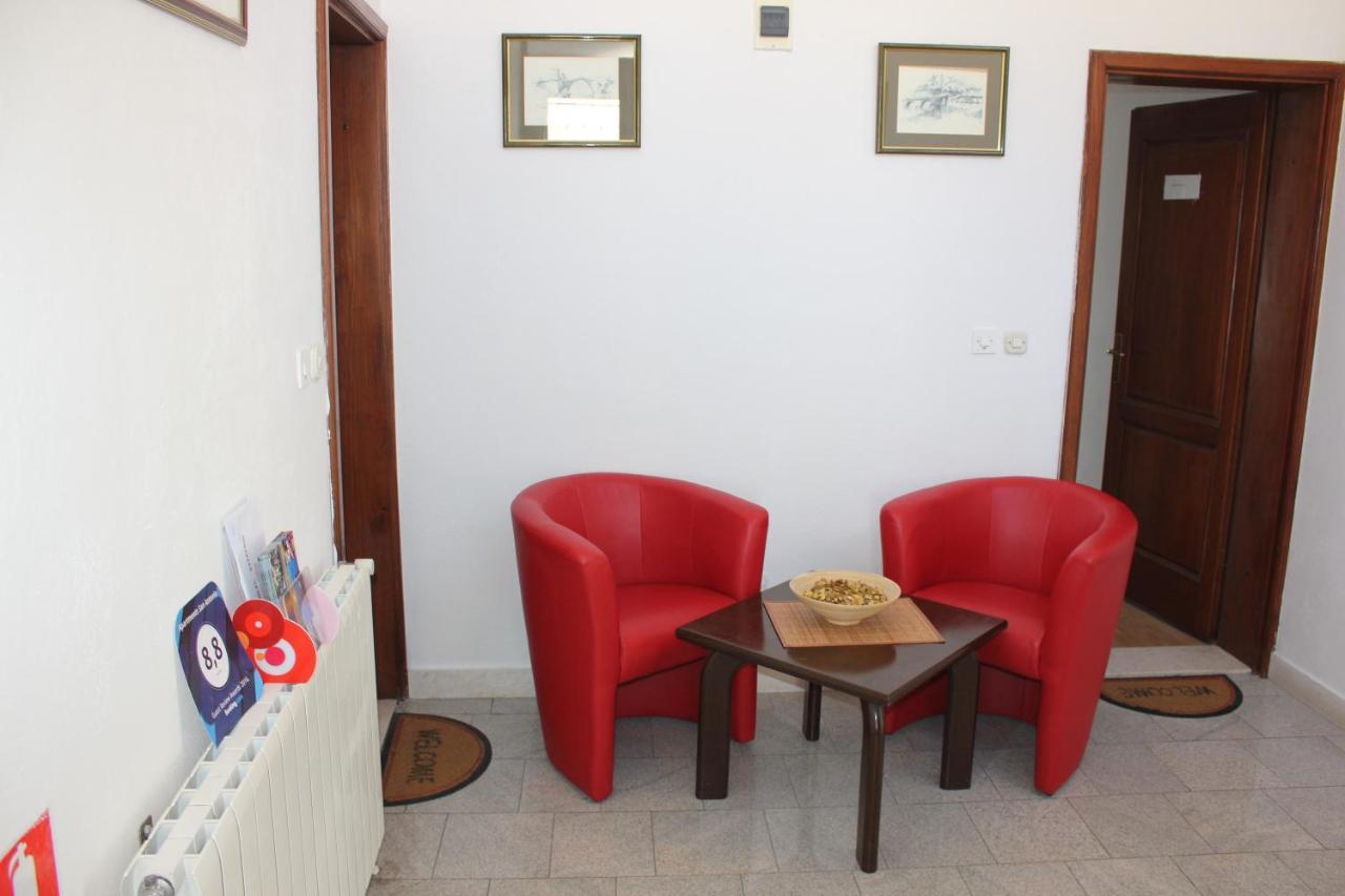 Guesthouse San Antonio Плоче Екстериор снимка