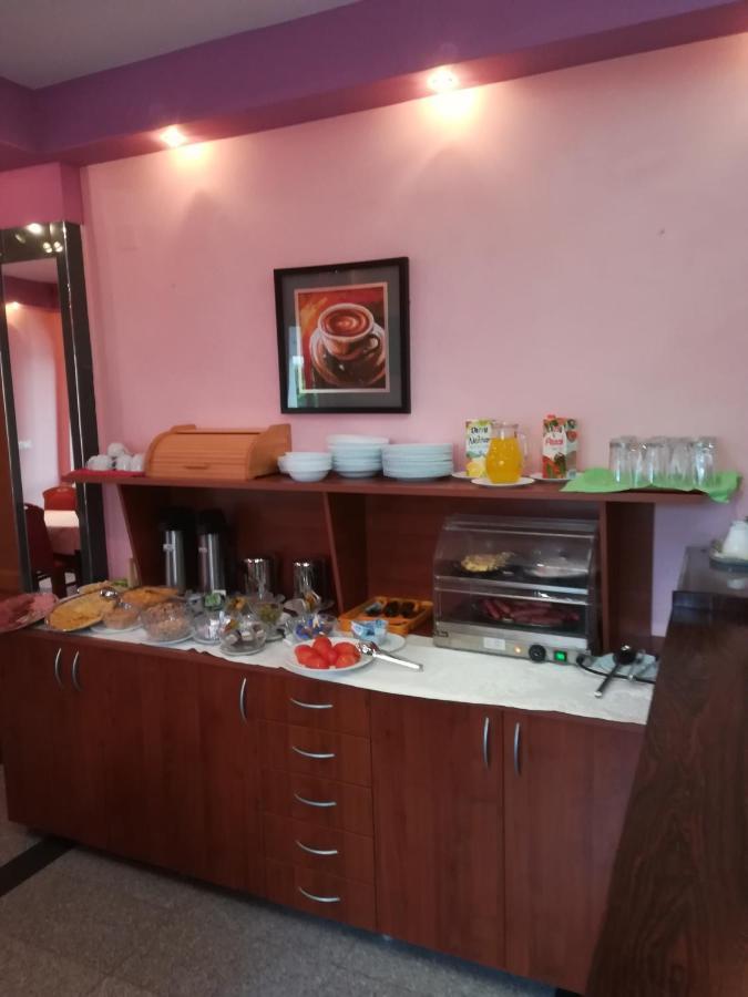 Guesthouse San Antonio Плоче Екстериор снимка